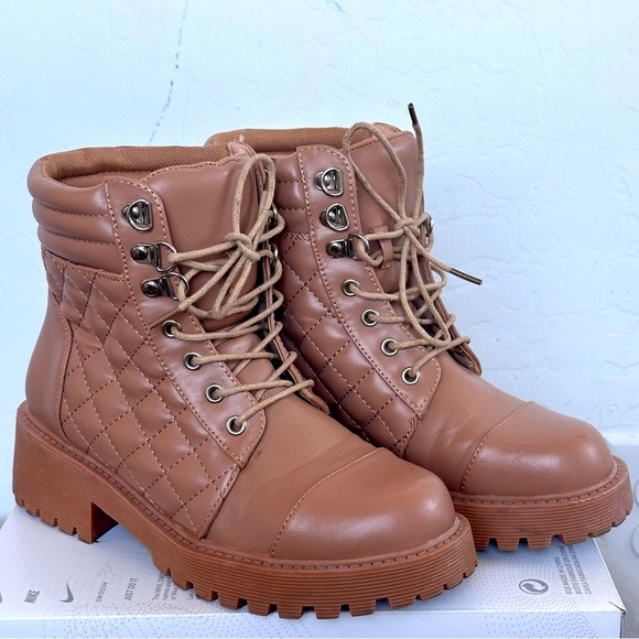 Combat Boots Fashion Nova - Picture 1 of 5